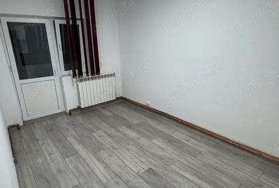 Apartament cu 3 camere decomandat în Central - 1