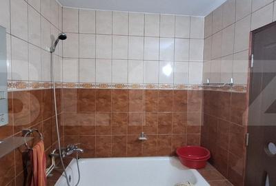 Apartament 2 camere , cu 2 balcoane si pivnita , zona Micro 17 - 15