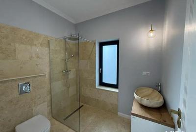 Casă cu 5 camere cu Teren 330 Mp în Central - 6