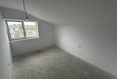 Duplex cu 4 camere cu Teren 260 Mp în Bucovăț (Remetea Mare) - 11