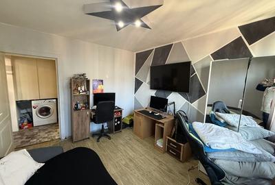 Ap 2 camere 49 mp!- școala centrală Câmpina - 1