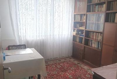 Apartament cu 4 camere decomandat, mobilat în Ozana - 12