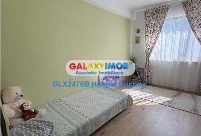 Apartament cu 3 camere semidecomandat, mobilat în Băneasa