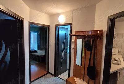 Apartament cu 3 camere semidecomandat în Central - 4