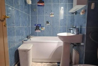 Apartament cu 3 camere decomandat în Central - 3