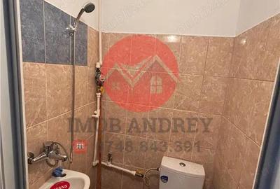 Garsoniera 11 mp renovata, cartier Vest, etaj 2 - 3