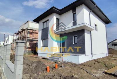 Casă cu 4 camere în Berceni