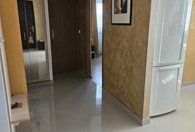 Apartament cu 3 camere decomandat în Exterior Vest - 5