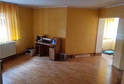 Apartament trei camere, decomandat, bloc 1988, renovat, patru balcoane, beci - 4
