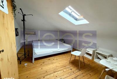 Casă cu 8 camere cu Canalizare în Plevnei - 4