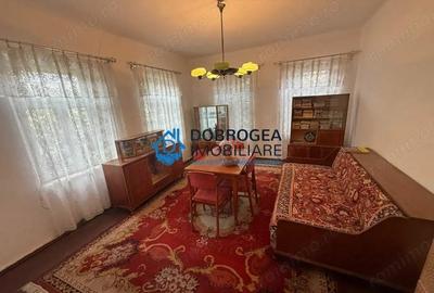 Zona centrala - Casa batraneasca, teren 690 mp - 1