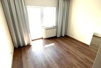 APARTAMENT 4 CAMERE 6/8 BL MONOLIT FANTANI -PALATUL PARLAMENTULUI-METROU MOBILAT - 2