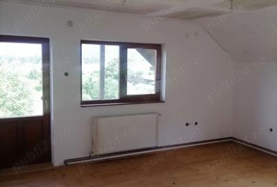 Casă cu 3 camere în Curtea de Argeș - 8