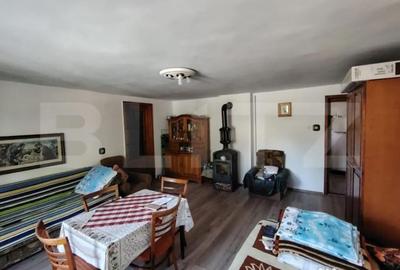 Casă cu 5 camere cu Teren 226 Mp în Sovata - 8