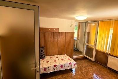 Casa Breaza , situata in zona de deal ,in mijlocul naturii ,spectacol de lumini - 9