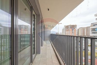 Apartament cu 3 camere semidecomandat, mobilat în Tractorul - 19