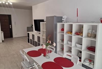 Apartament 3 camere balcon zona Calea Surii Mici