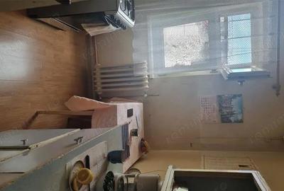 Apartament cu 3 camere decomandat în Traian - 8