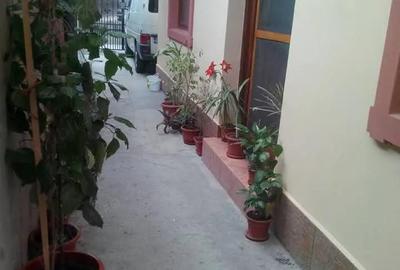 Casă cu 4 camere în Central - 2