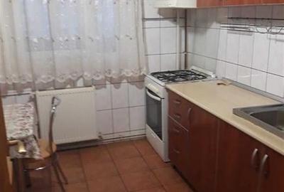 Apartament 3 Camere Decomandat Centrala Proprie Aparatorii Patriei - 2