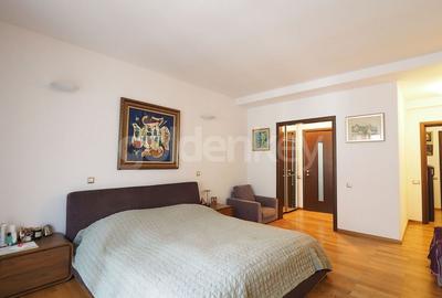 Apartament spatios cu 4 camere, 3 bai | 250mpc | 2 garaje - 8