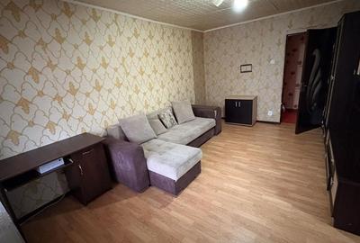 Apartament cu 3 camere decomandat în Petros - 4