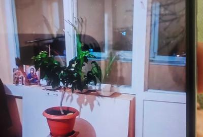 Apartament cu 2 camere decomandat în Micro 5