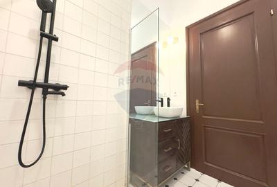 Apartament cu 3 camere semidecomandat, mobilat în Central - 24