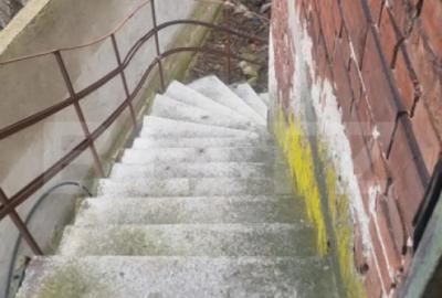 Casă cu 4 camere cu Teren 287 Mp în Lupeni - 9