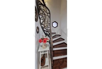 REV2004670 Casa 8 camere Gara de Nord - 11