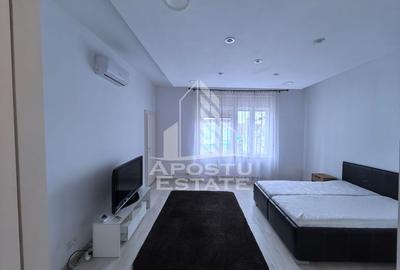 Apartament cu 2 camere,zona centrala - 2