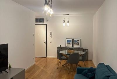 Apartament cu 2 camere decomandat în Aviației