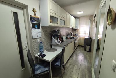 Apartament cu 2 camere semidecomandat, mobilat în Cugir - 4