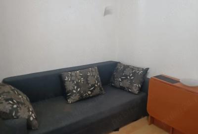 Garsonieră decomandată în Podu Roș
