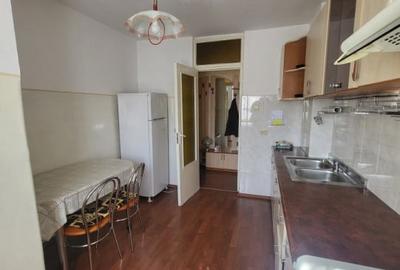Apartament cu 3 camere decomandat, mobilat în Ștrand - 3
