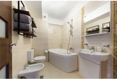 Proprietar inchiriez ap 2 cam, bloc nou cel cu Regina  Maria, pret 700 eur - 2