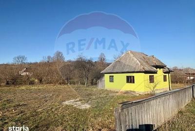 Casă cu 3 camere cu Teren 2097 Mp în Budești - 1