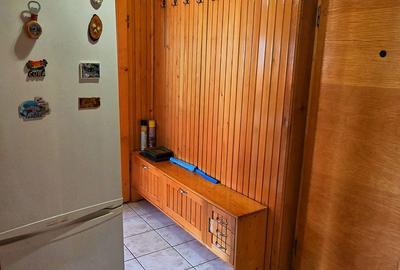 Apartament cu 3 camere semidecomandat în Central - 9