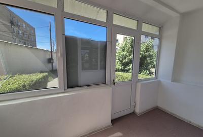 Spa?iu comercial, Ale. N.Titulescu, col? cu str. Minerilor - 5