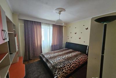 Apartament cu 2 camere decomandat în Frații Golești