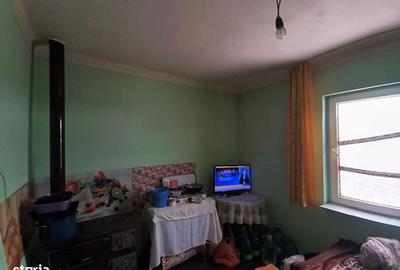 Casă cu 4 camere în Fetești - 5