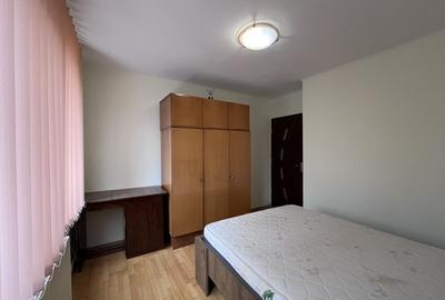Apartament cu 4 camere in Tractorul - 4