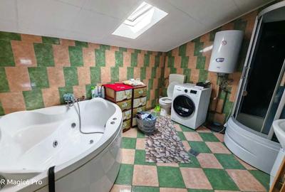 Casă cu 4 camere în Central - 3
