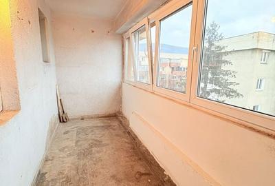 Apartament cu 4 camere în Traian - 6