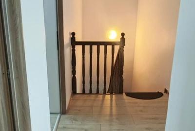 Casă cu 4 camere cu Canalizare în Central - 16