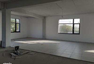 Spațiu comercial, de 1,557 mp, în Titan