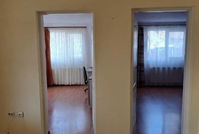 Casă cu 3 camere cu Teren 337 Mp în Central
