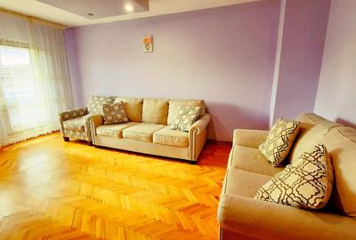 Apartament cu 3 camere decomandat, mobilat în Mircea cel Bătrân