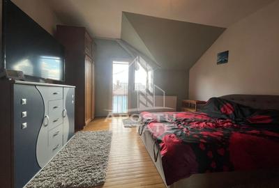 Casă cu 6 camere cu Canalizare în Intim - 1