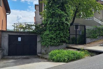 Casă cu 4 camere cu Teren 270 Mp în Central - 1